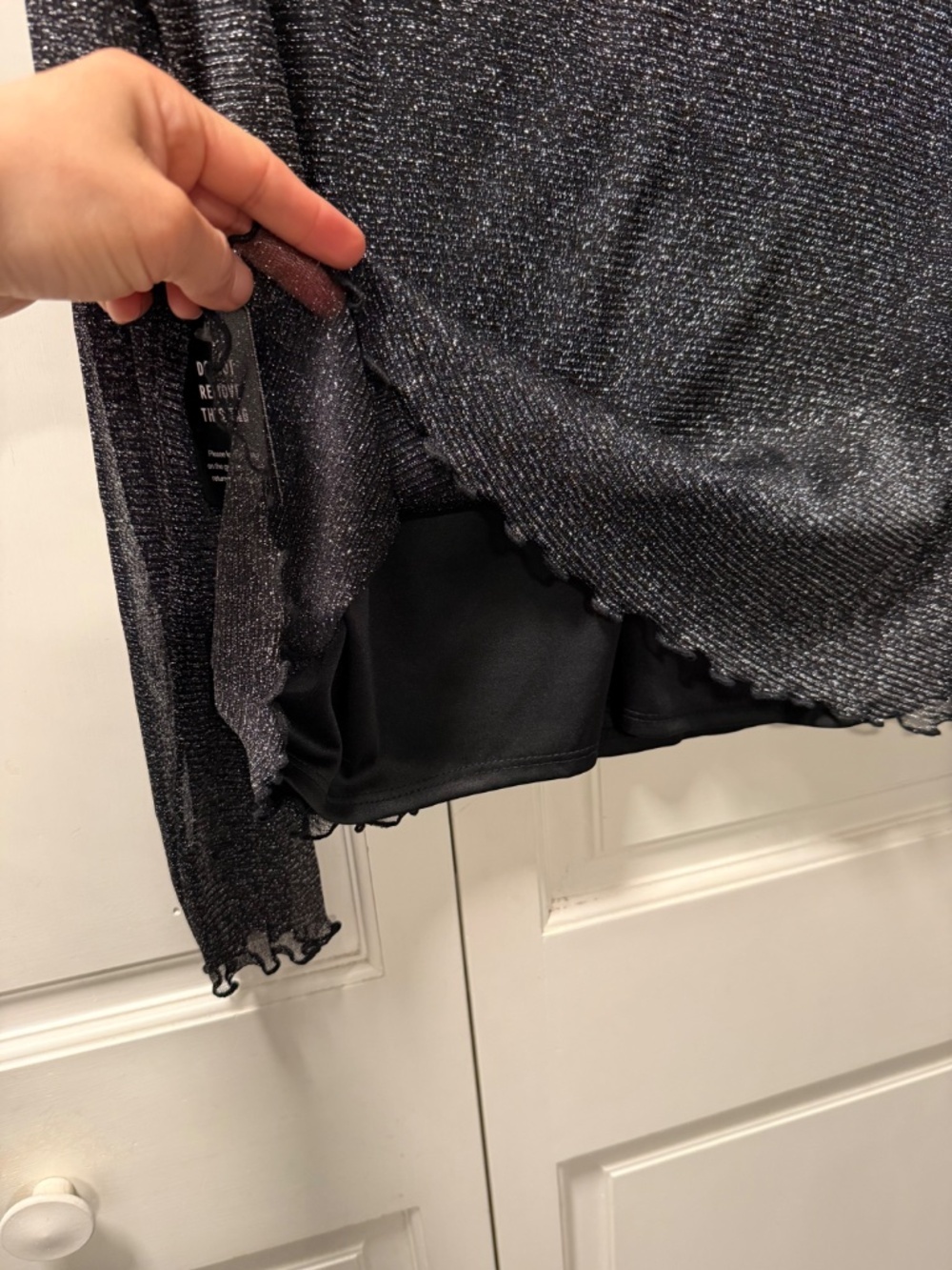 NWT Express Metallic Shimmer Mock Neck Mesh Top M Black Silver Long Sleeve - Picture 4 of 7